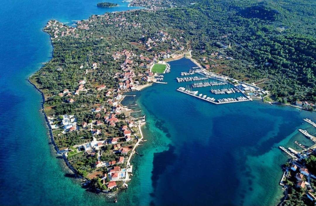 Apartman Carpe Diem Sutomiscica Εξωτερικό φωτογραφία