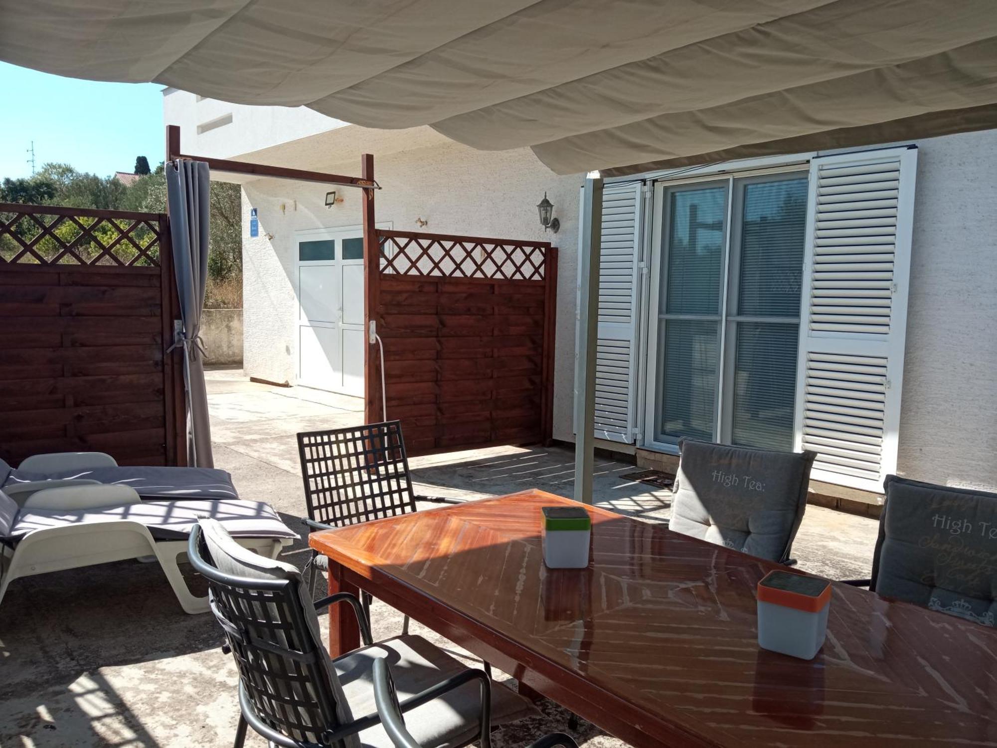 Apartman Carpe Diem Sutomiscica Εξωτερικό φωτογραφία